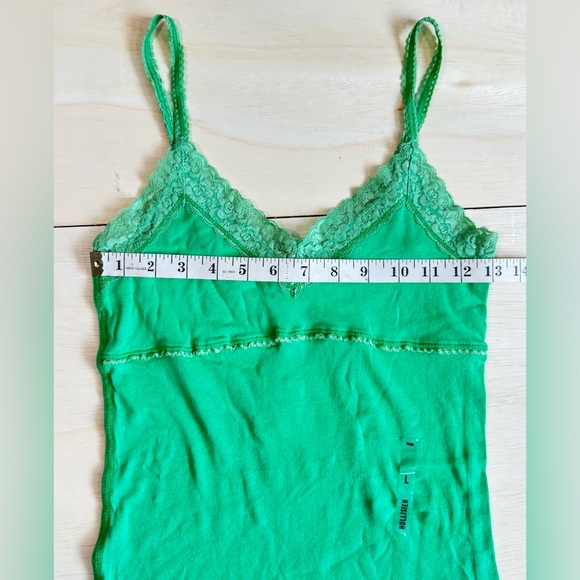 VTG Hollister Y2K Green Lace Trim Cami Tank Top Size Large Bella Swan Core - Picture 2 of 3